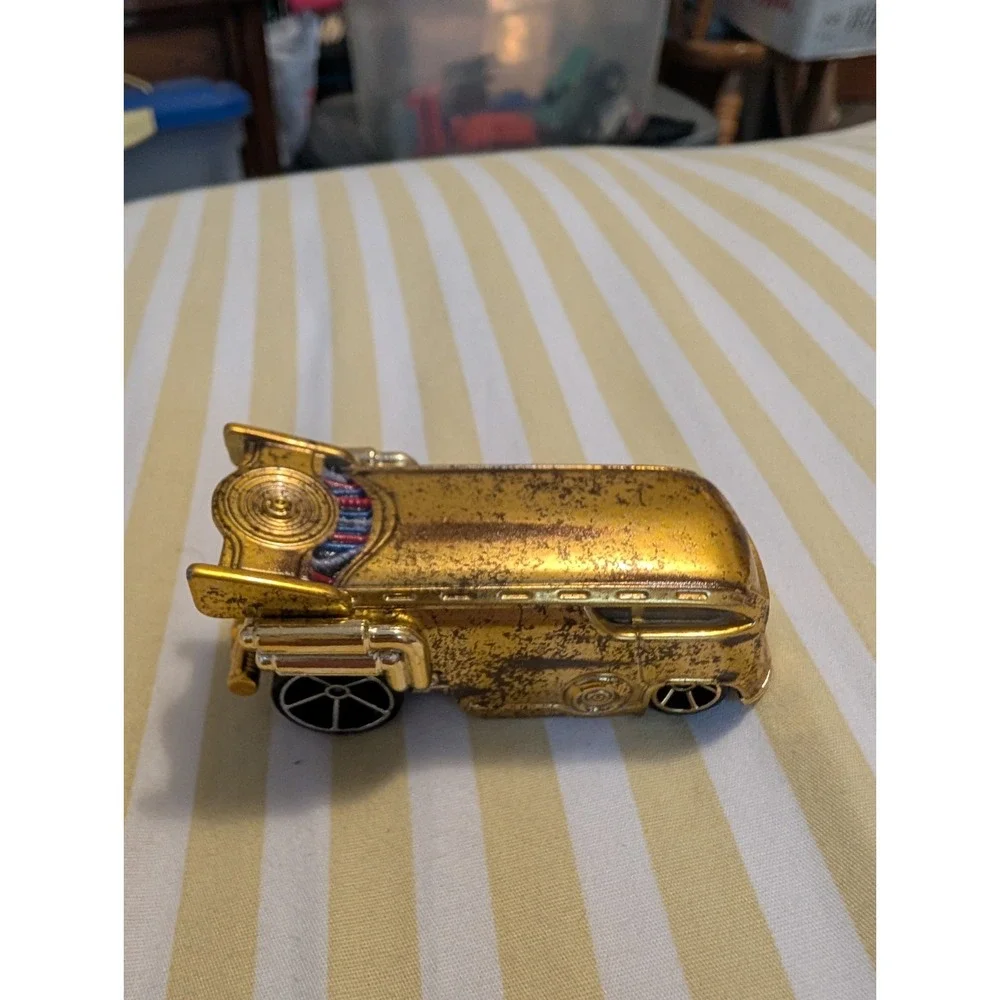Hot Wheels C-3PO Star Wars 2014 Diecast Toy Vehicle Gold Character Car